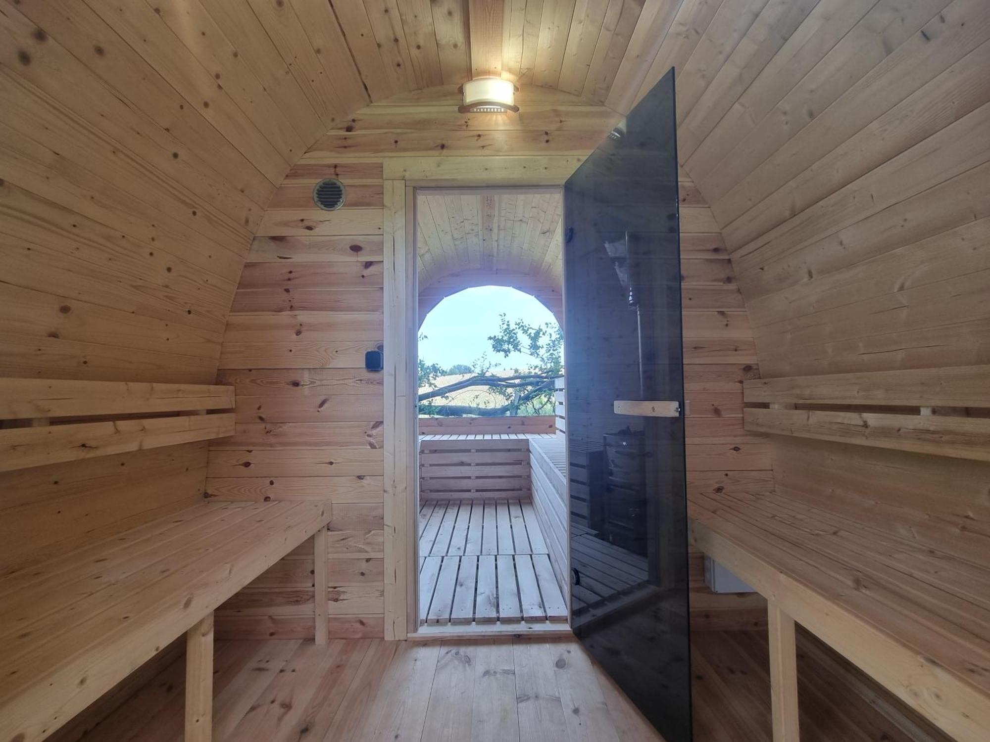 Loft Apartment Mit Grosser Badewanne A Mugeln 外观 照片